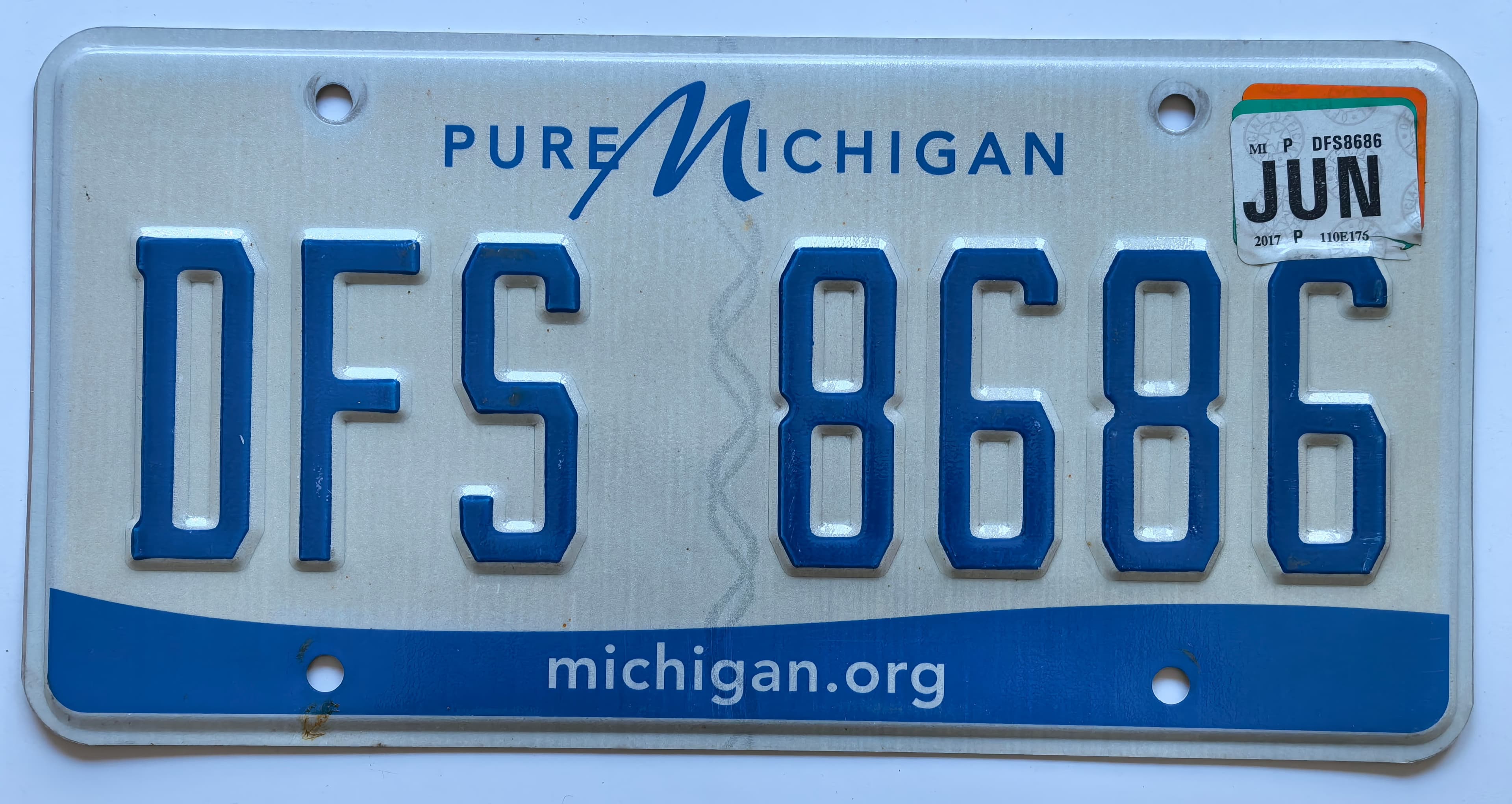 USA Kennzeichen - Michigan - DFS 8686, view 1