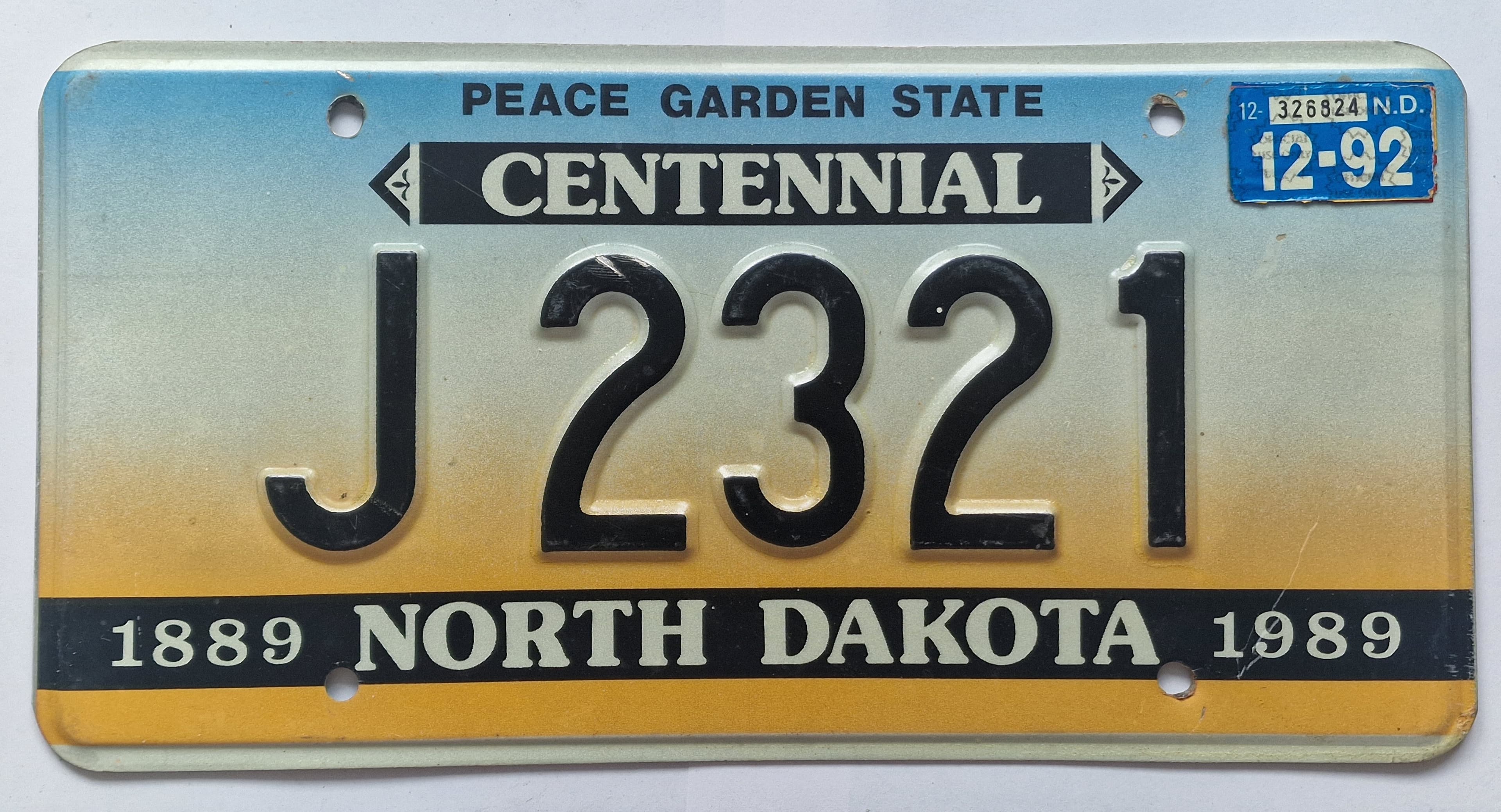 USA Kennzeichen - North Dakota - J 2321, view 1